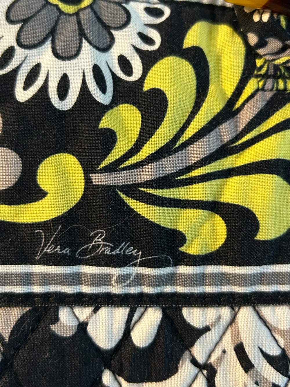 Vera Bradley Baroque Paisley Shoulder Tote Bag w/Toggle EUC Casual Cottagecore - Picture 14 of 15